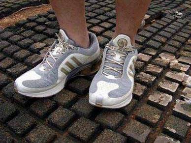 [Ʒ�ƽ���]Adidas-A1&nbsp;�пỷ����ʵս����