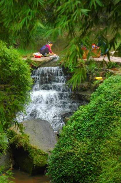 [����]��ɽ�����еİ������