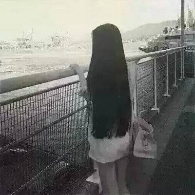������ɫ��ʫ��