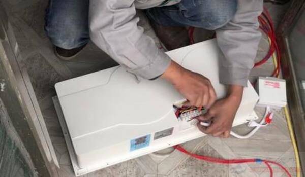 PVC������װ��ůԡ�Եİ�װ�������