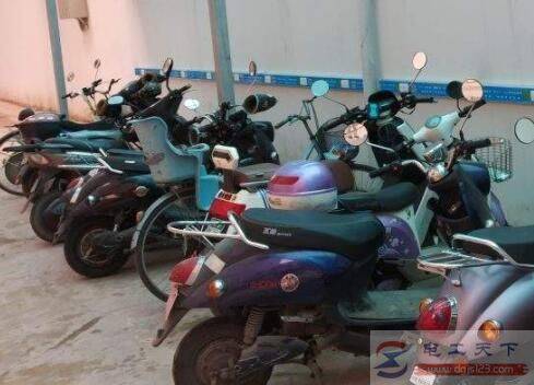 ��ƿ�������������δ�ε���ɶӰ��