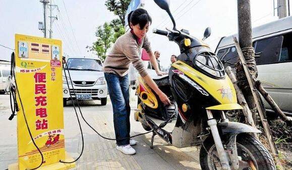 �綯�����Ĳ��裺�Ƚӵ�أ������Ƚӵ�Դ����