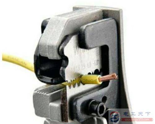 ����ǯ�Ĺ���ͺţ����߰���ǯ��ѡ��Ҫ��
