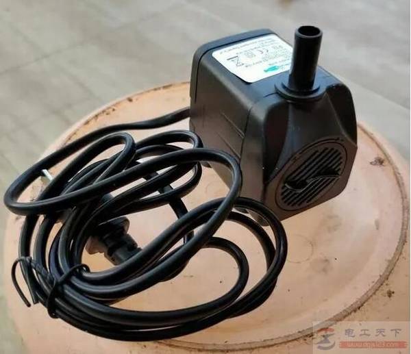 220V��Ǳˮ�øĳ�12V�Ƿ����