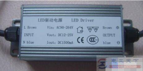 LED���ص�Դ�������ѹ�����ַ���