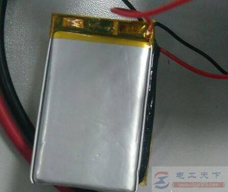 ��ν��������ñ�9V��ظ�װ3.7V﮵�ĳ����