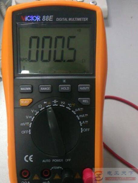 ��ν��������ñ�9V��ظ�װ3.7V﮵�ĳ����