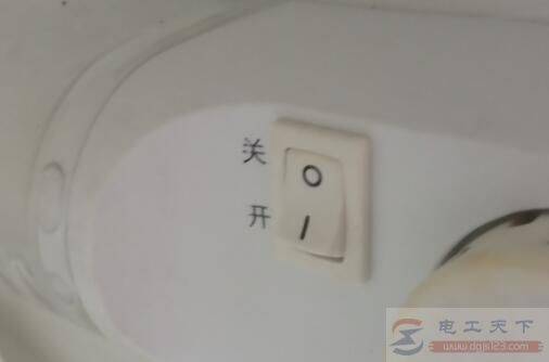 �����ӱ���������¶ȵĵ�������