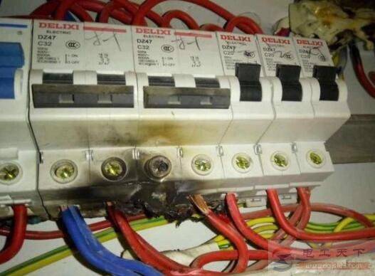 ����������բ���Ӳ����ϰ������е�����Ȼ��բ