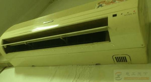 �յ����ڻ������̶��������ӷ�϶����ˮ��ô��