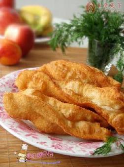 �ݴ������